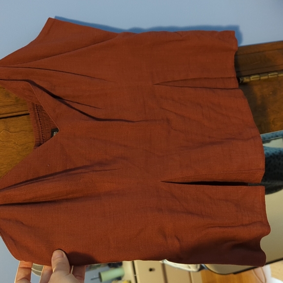 Express Large pleated top - Picture 2 of 2